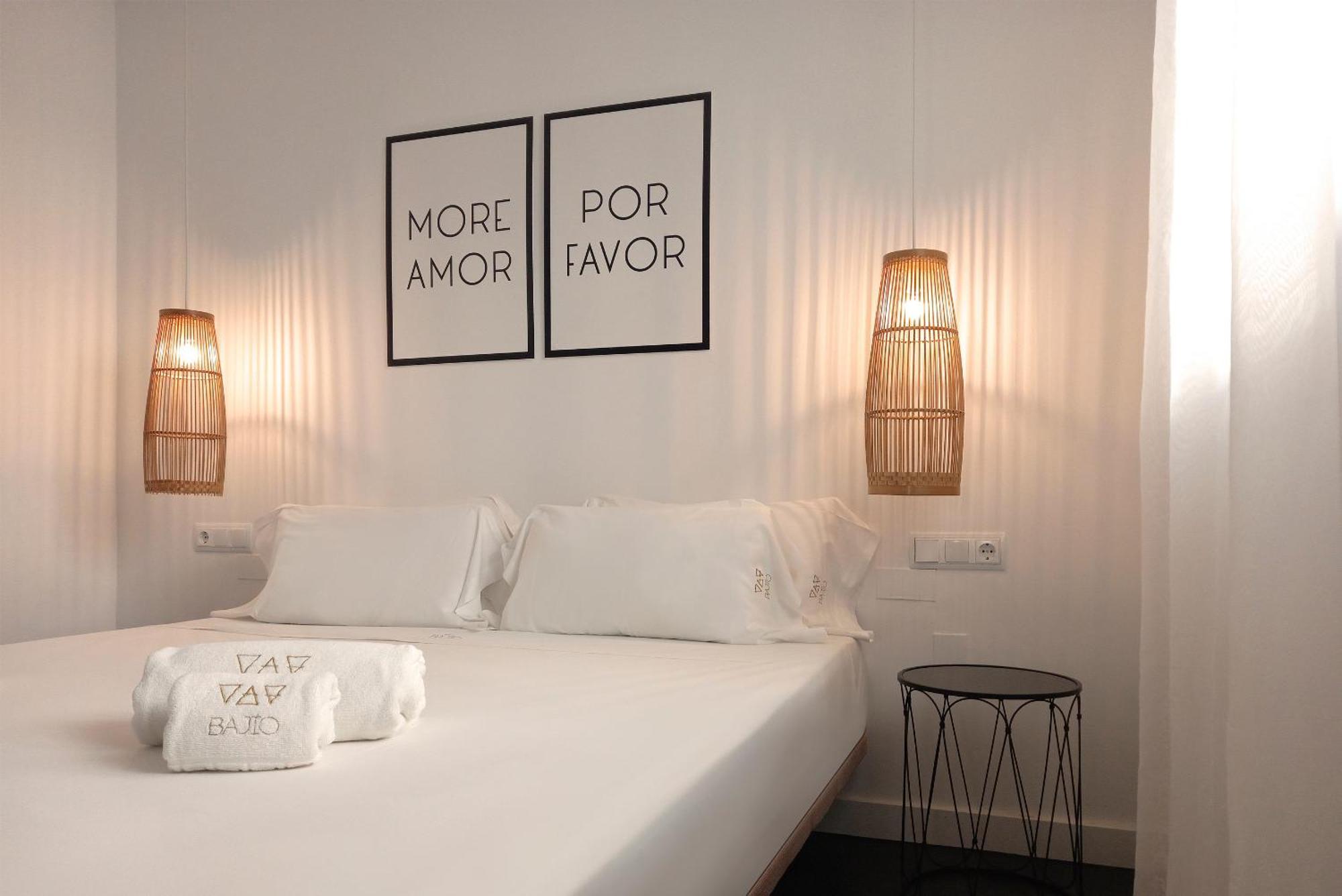 Deluxe Double Room,1657893990:JPEG